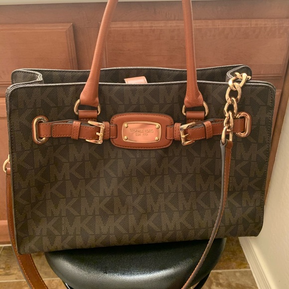 Michael Kors purse